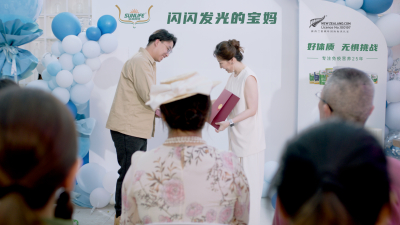 SUNLIFE creates “Shiny Baby Moms” to witness the extraordinary of ordinary baby moms