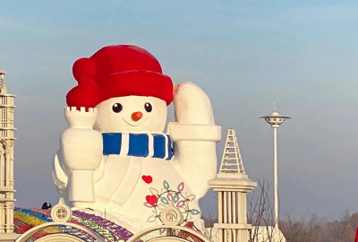 SUNLIFE｜Harbin's 20-meter snowman also keeps warm during heavy snowfall!